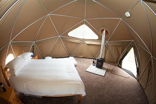 Durrell Wildlife Camp Hotell Trinity Exteriör bild