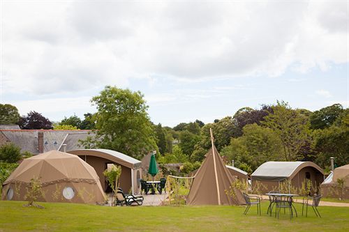Durrell Wildlife Camp Hotell Trinity Exteriör bild
